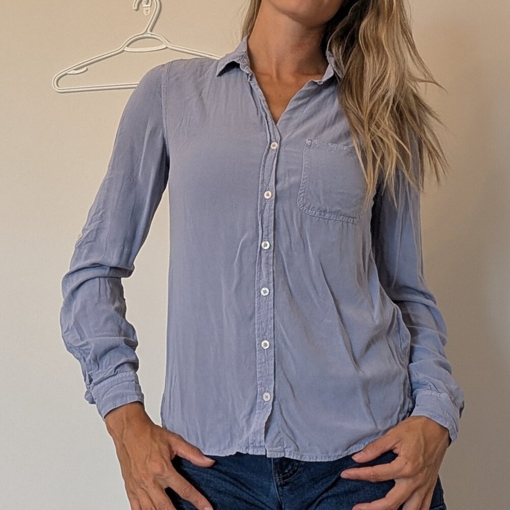 Kenneth Cole Reaction, Buttoin down,  blue, Size Small (Estimated)